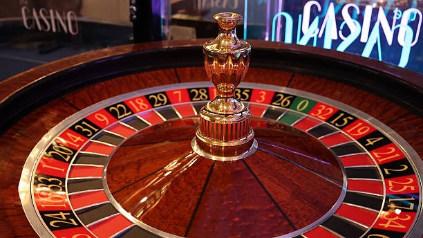 pln live-dealer blackjack table with professional dealer